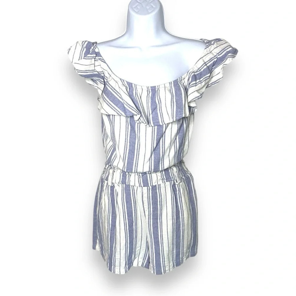New Look Striped Two-Piece Set – Off Shoulder Top & Elastic Waist Shorts - Picture 8 of 11